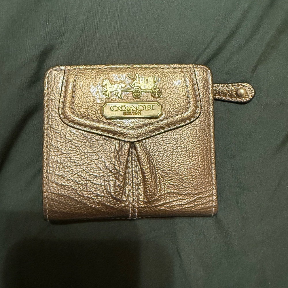 Coach Women's Metallic Gold Wallet